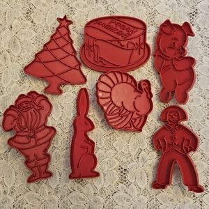 Tupperware Red Holiday Cookie Cutters Set Seven Vintage Classic Plastic